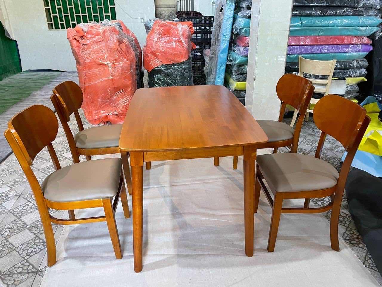 តុឈុតបាយ​ ឈេីកៅស៊ូជេីងជ្រុង