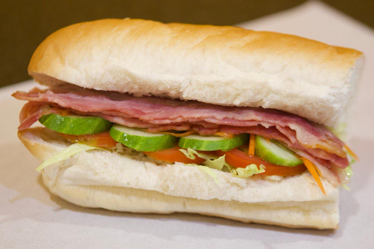 The BLT | ឌឹ ប៊ីអិលធី