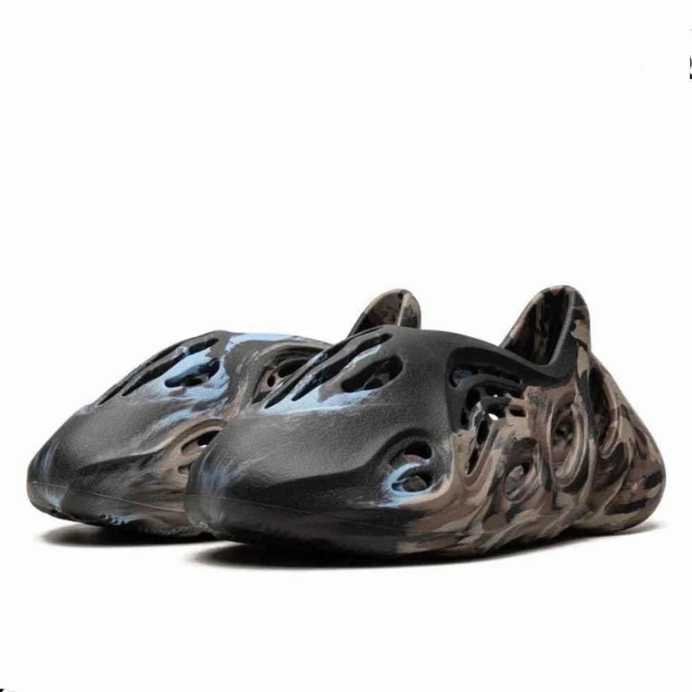 Yeezy Foam Runner Mx Cinder