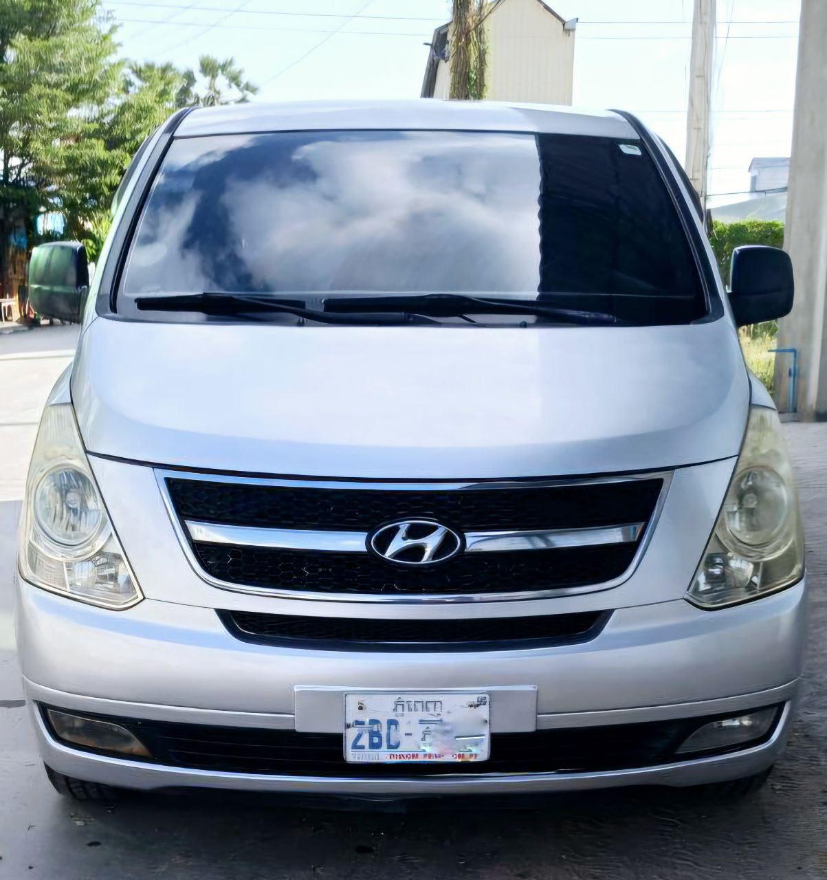 SHV Airport to Pier Taxi Van