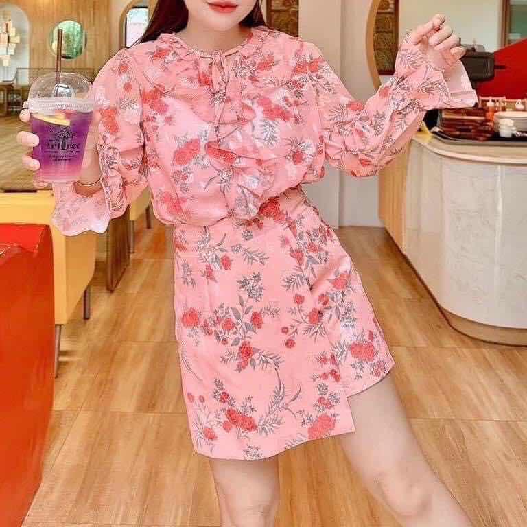 ឈុតសំពត់សាច់សារ៉ូ