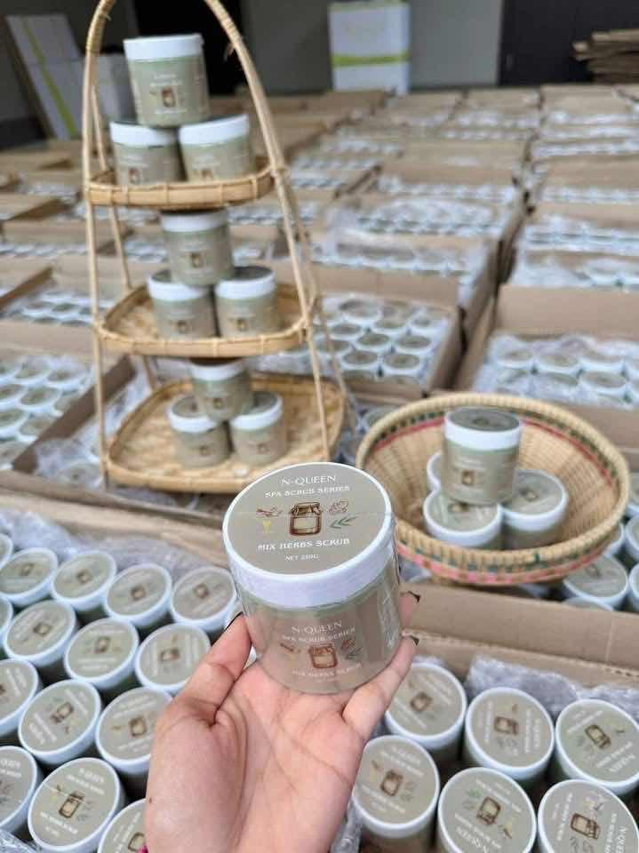 Scrub ស្រីណៃ (MOJO)