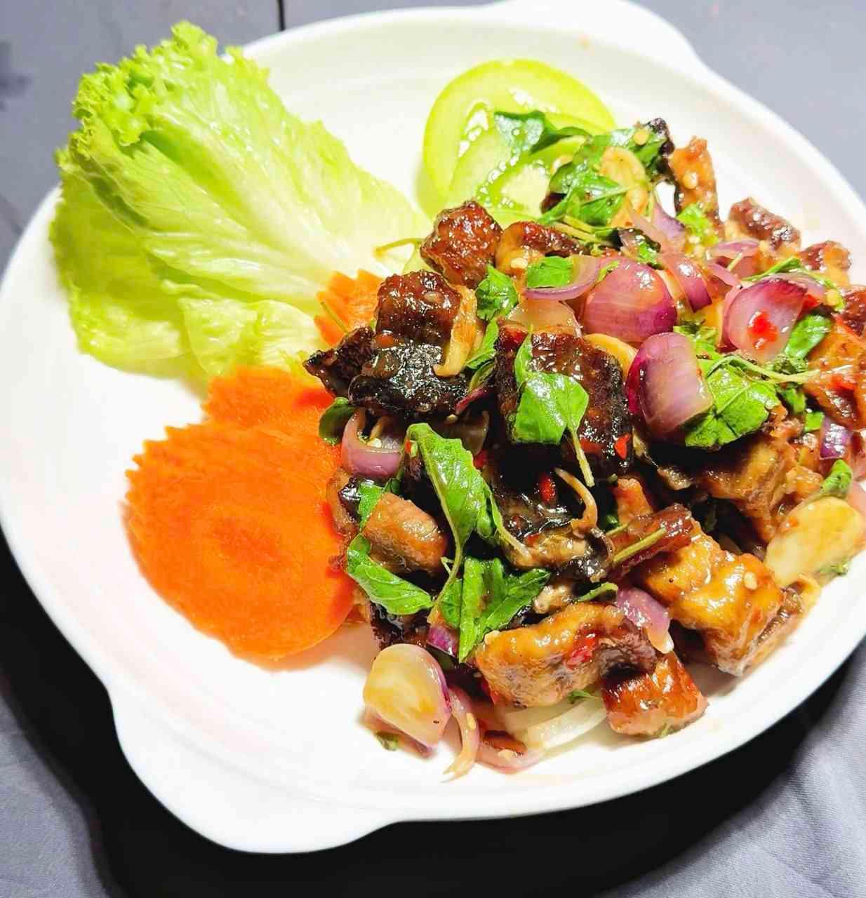 អន្ទង់បីរស់ជាតិ
