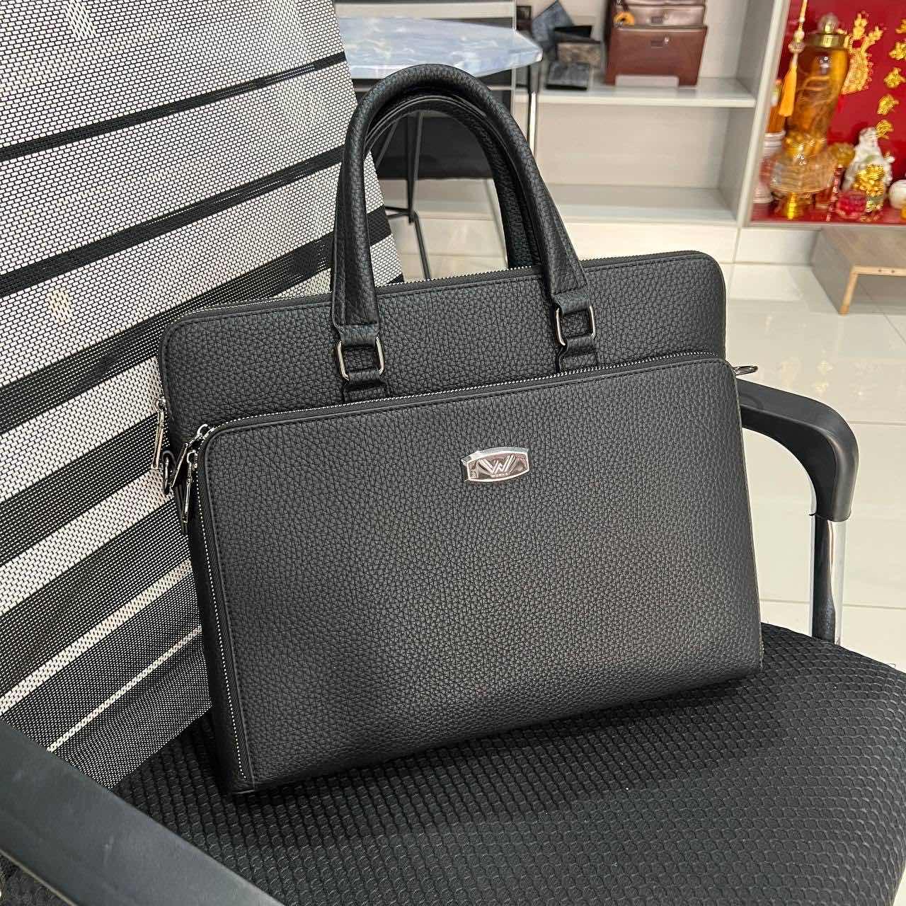 កាបូបធ្វើការ BB202 Black & Brown