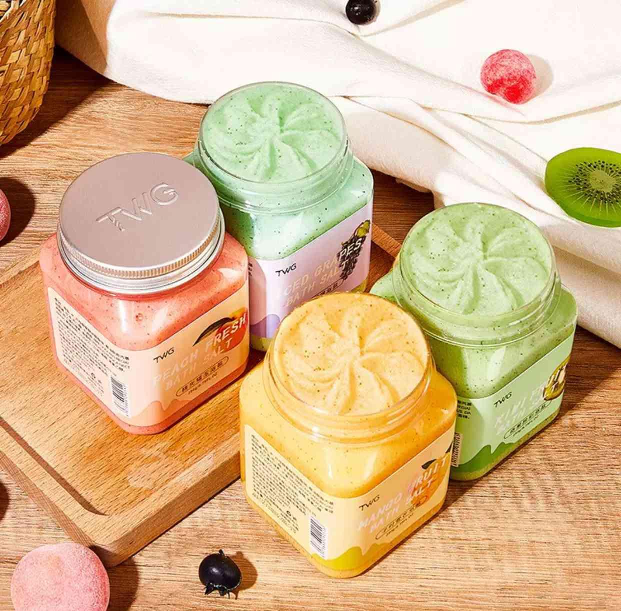 ស្ក្រាថ្លៃឈើTWG