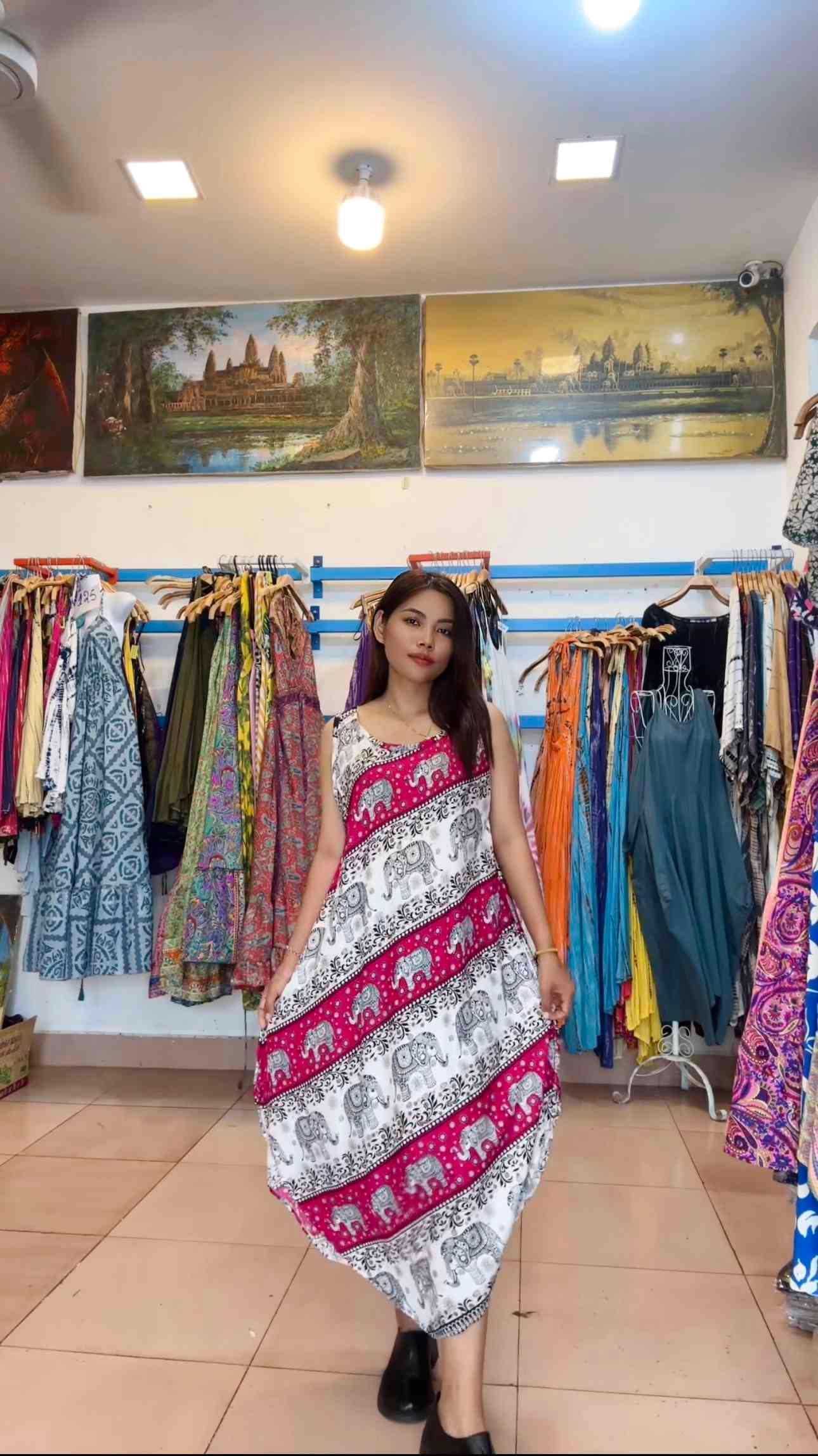 រ៉ូបវ៉ាល់Free Size B