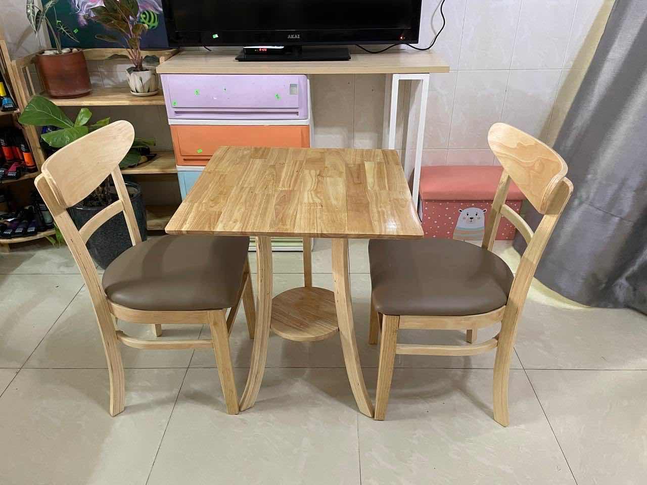 តុបាយ​ ឈេីកៅស៊ូ
