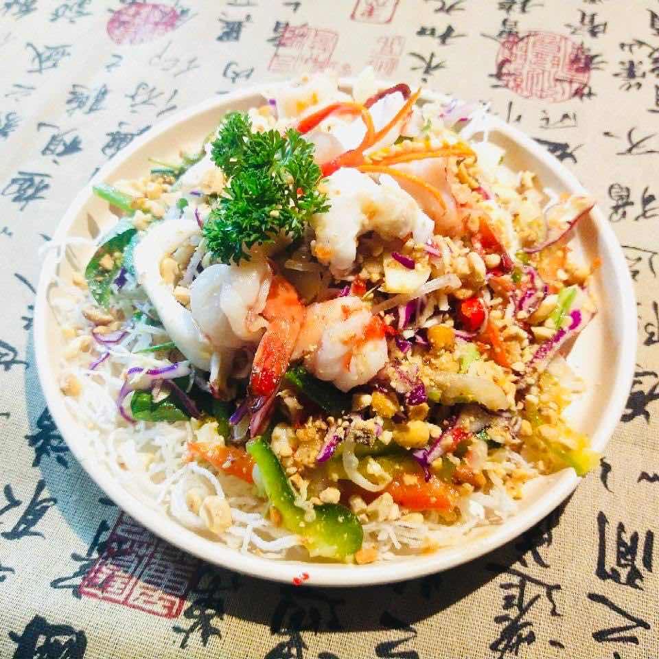 ញាំគ្រឿងសមុទ្រ