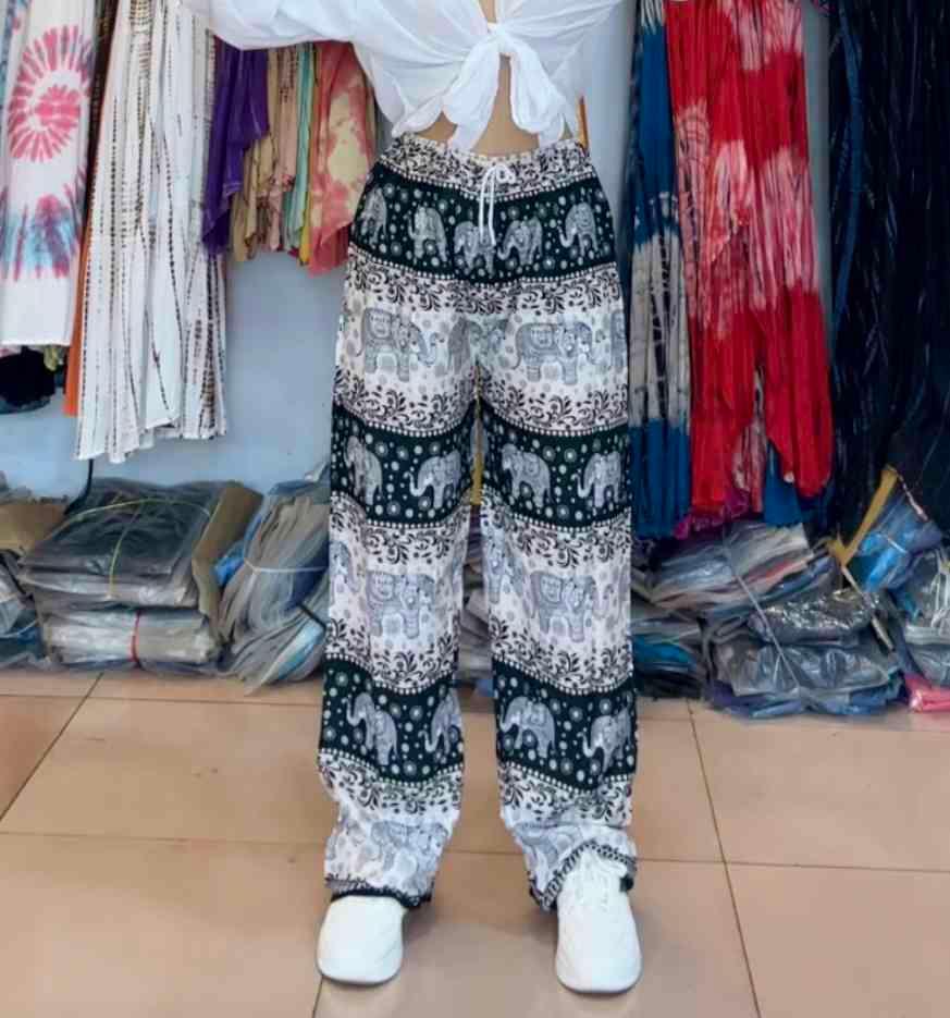 ខោកៅស៊ូជើងជំហរ