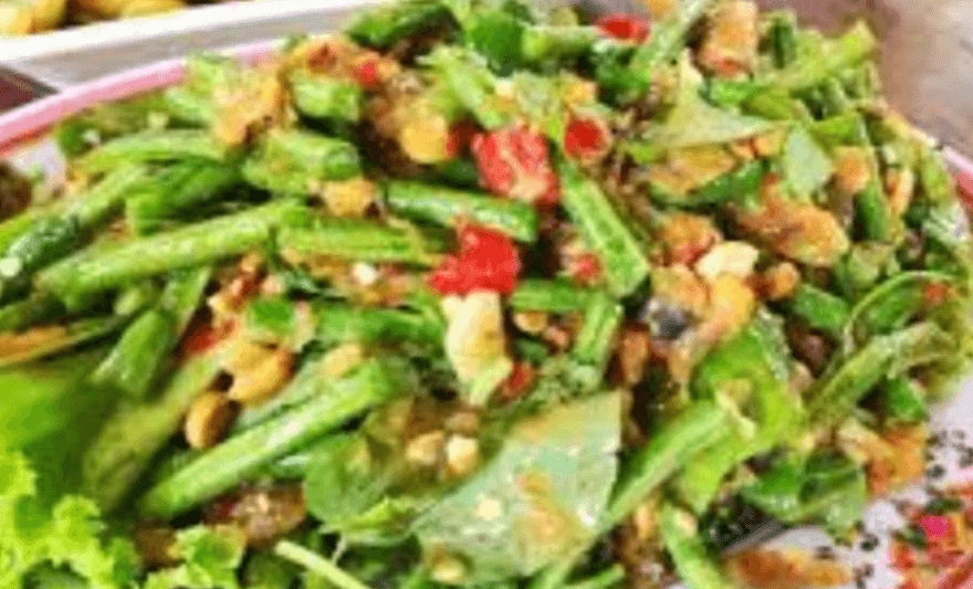 បុកកំពឹសសណ្តែកកួរ