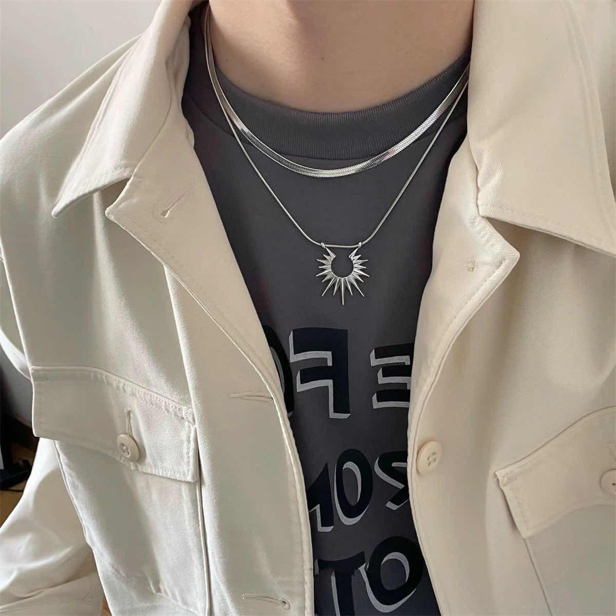 Necklace 09