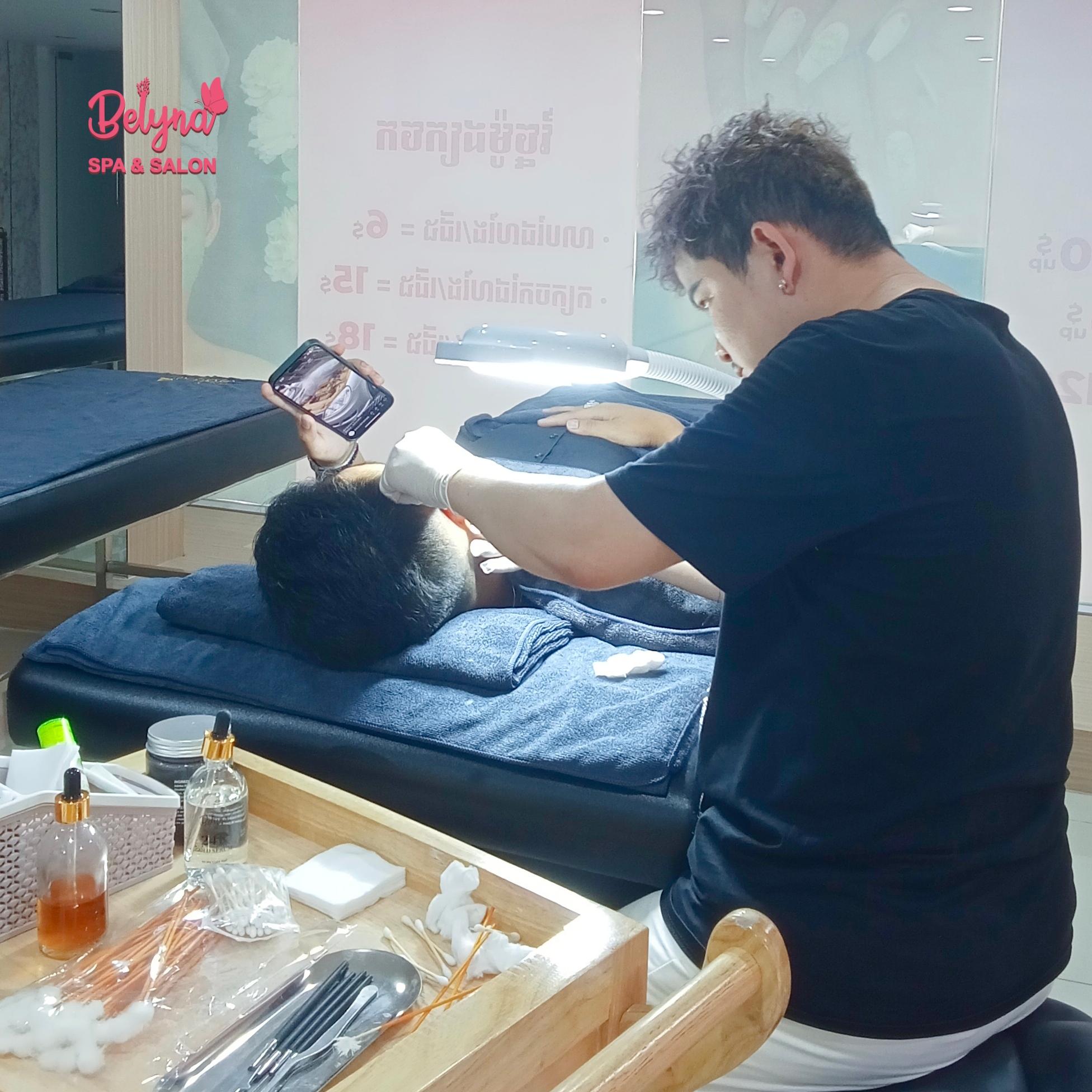សម្អាតត្រចៀក