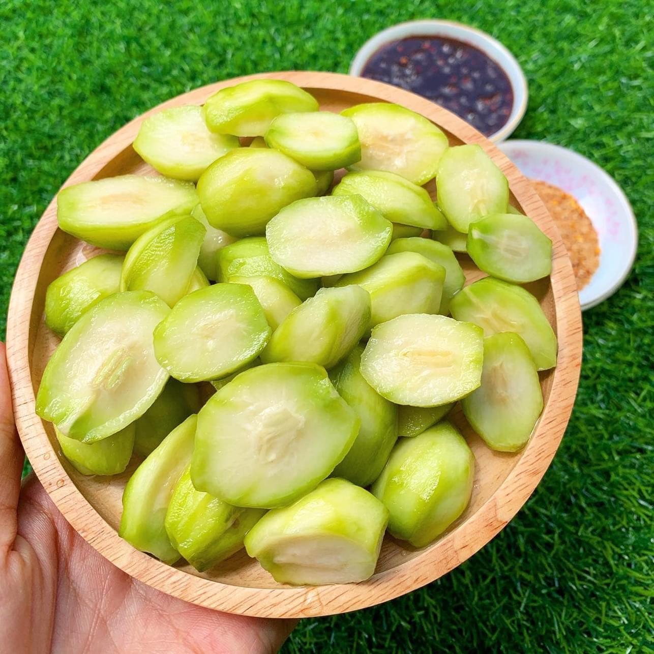 ម្កាក់ត្រាំ 