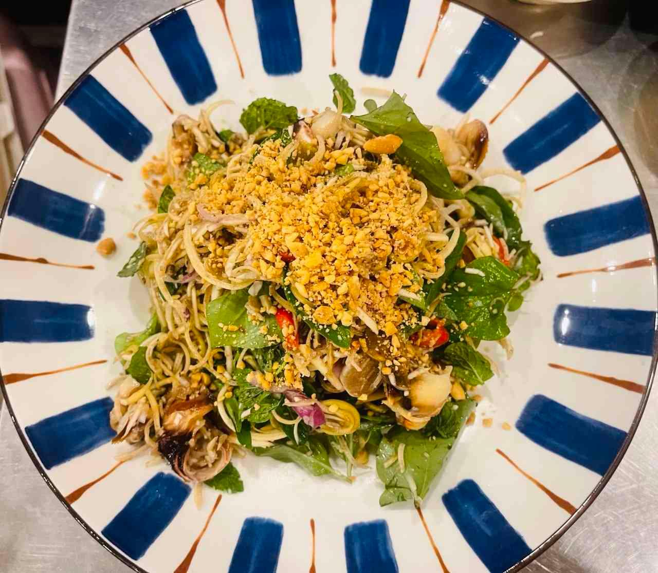 ញុាំស្វាយខ្យងដូង