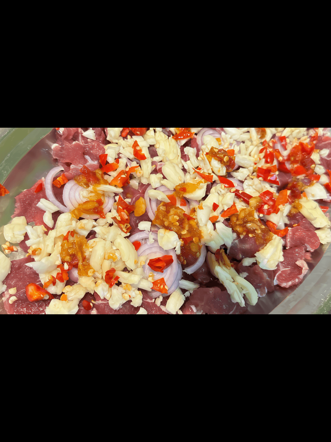 សាច់គោខ្ទឹមម្ទេស