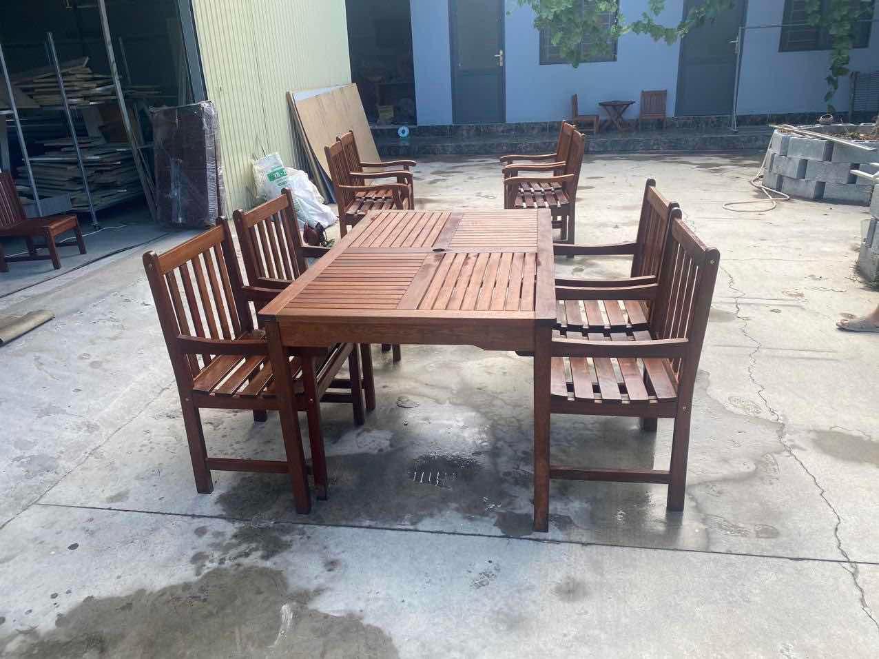 តុឈុត​ ឈេីកៅស៊ូ