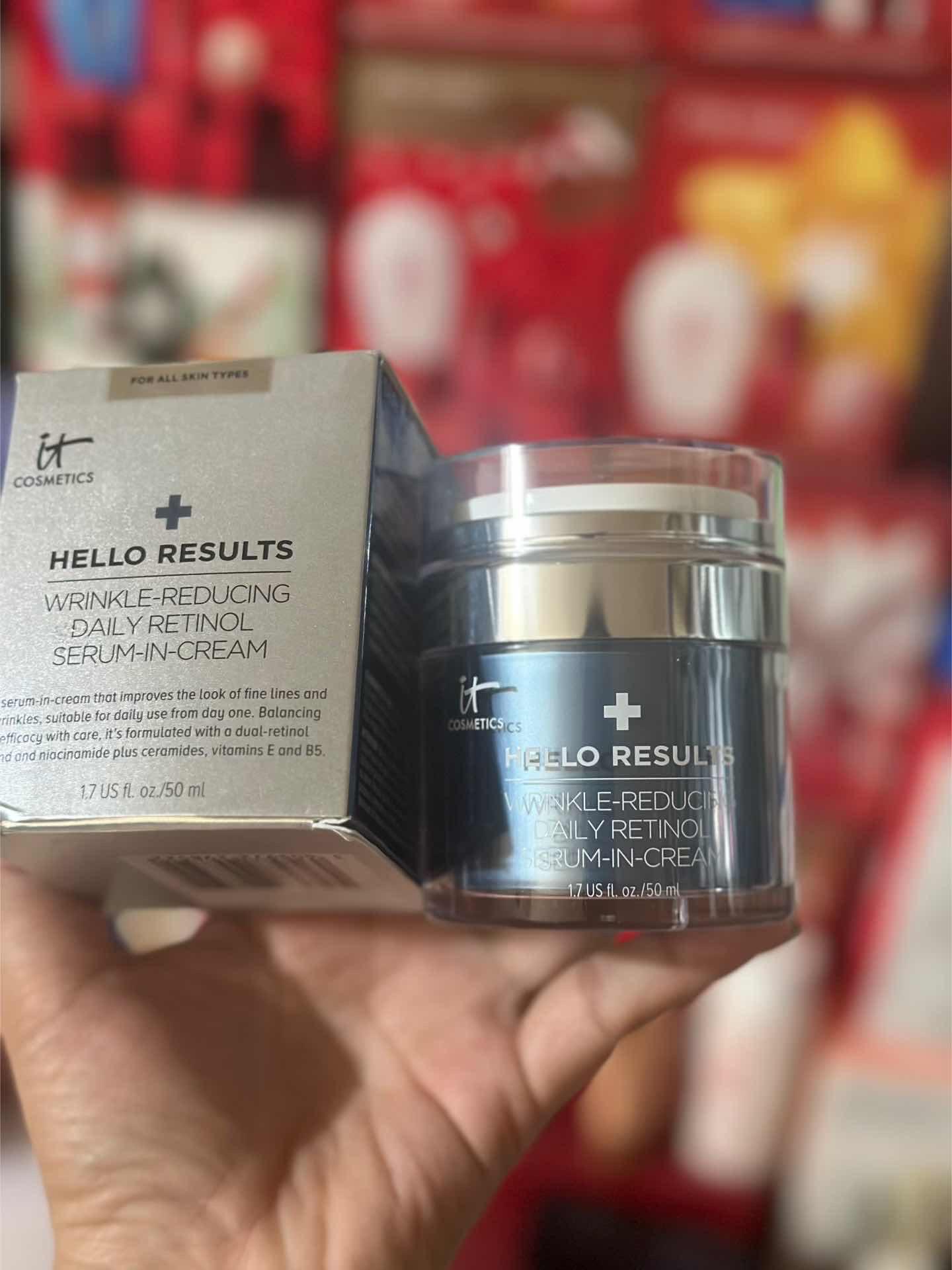 It cosmectic hello retinol daily serum in cream