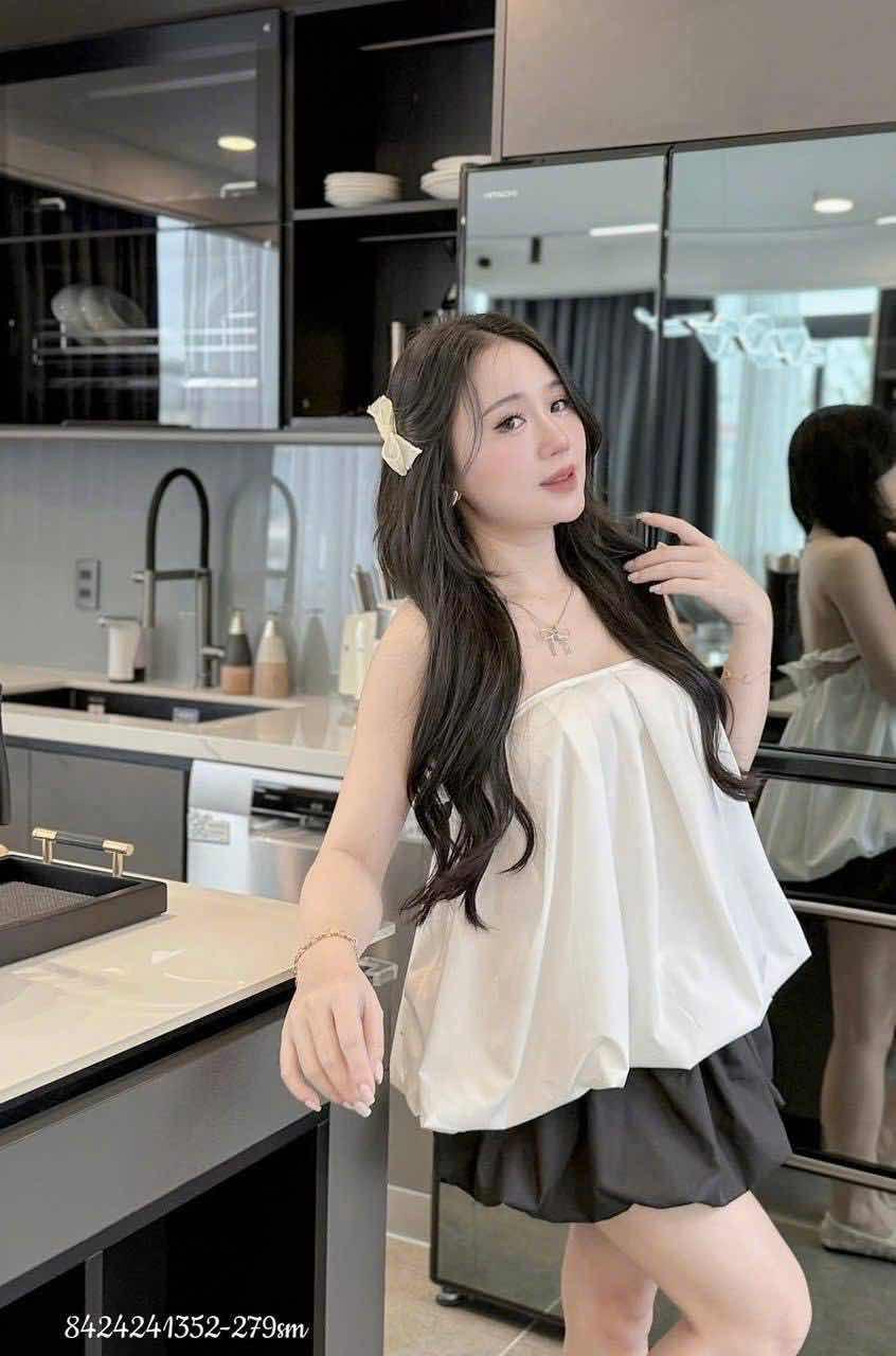 ឈុតអាវចងពុងបូក្រោយ