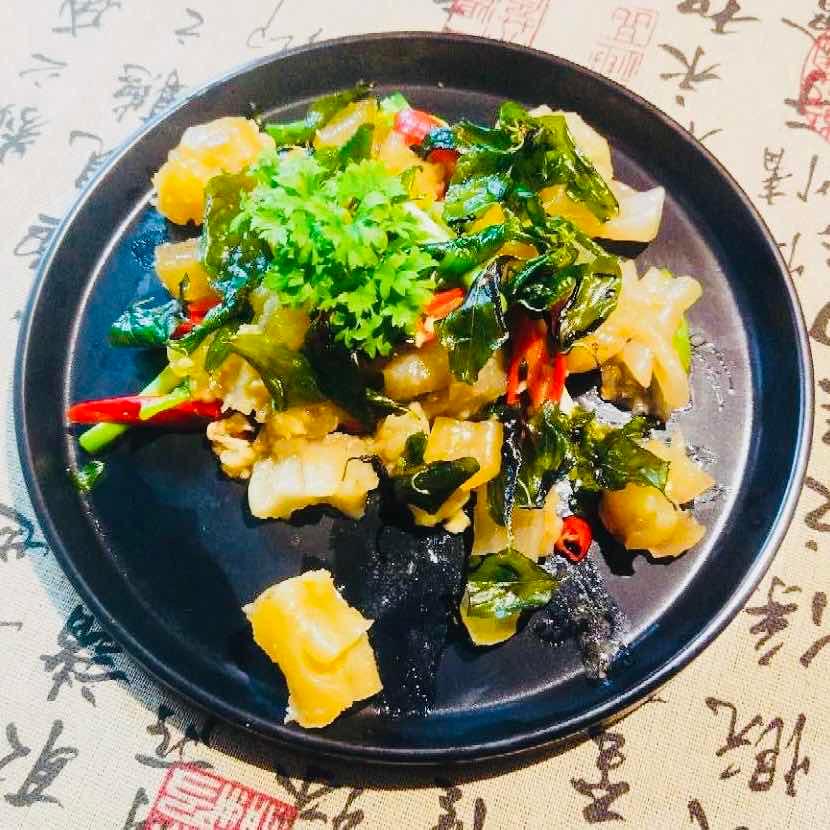 សសៃកែងគោលីងក្រូចឆ្មារ