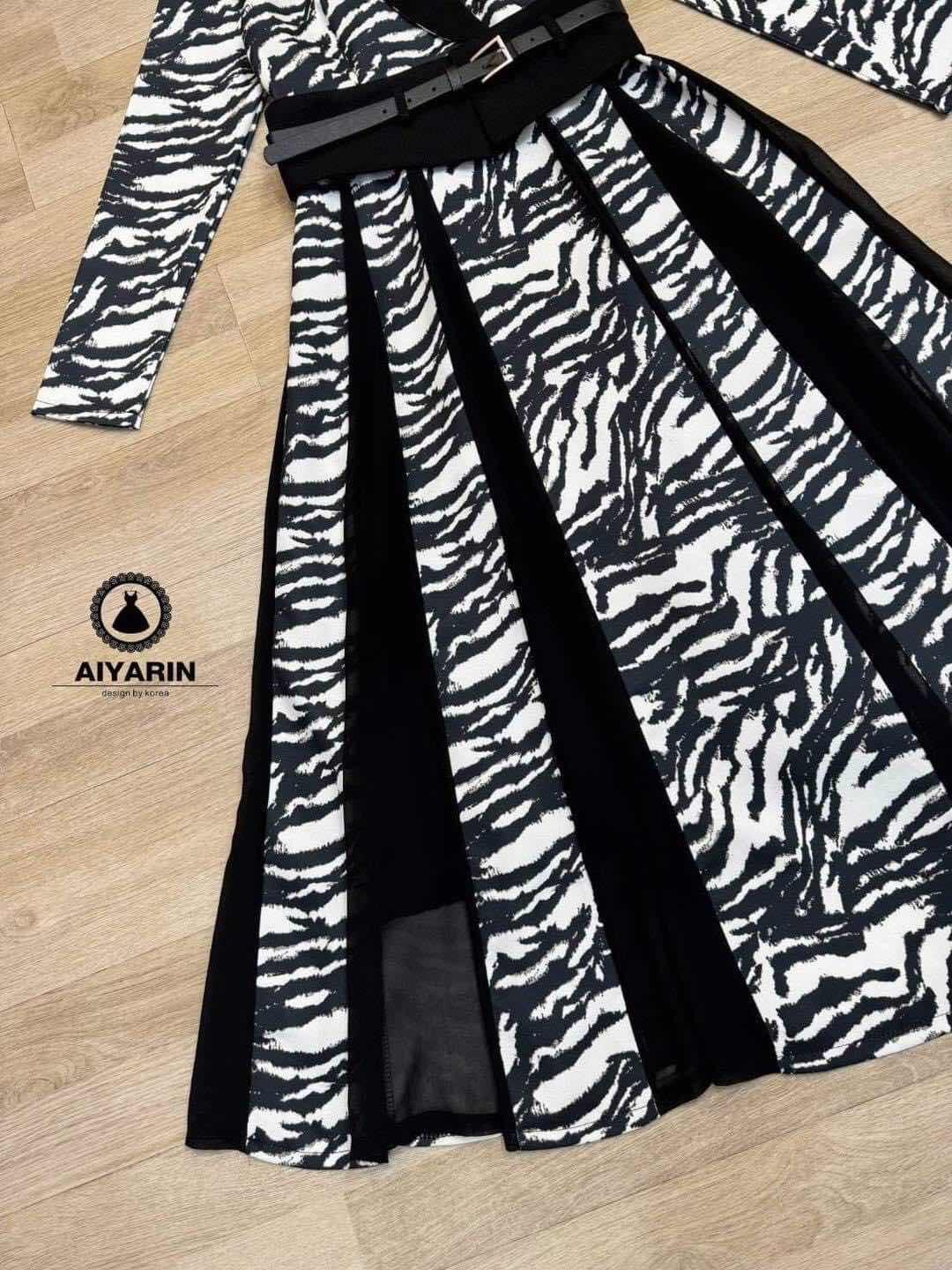 រូបbrand ថែមខ្សែក្រវ៉ាត