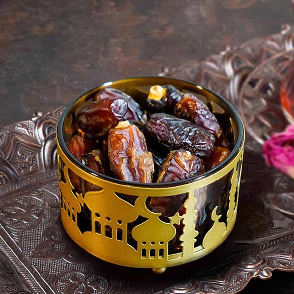 ចាន​ដាក់​ល្មេីរ​