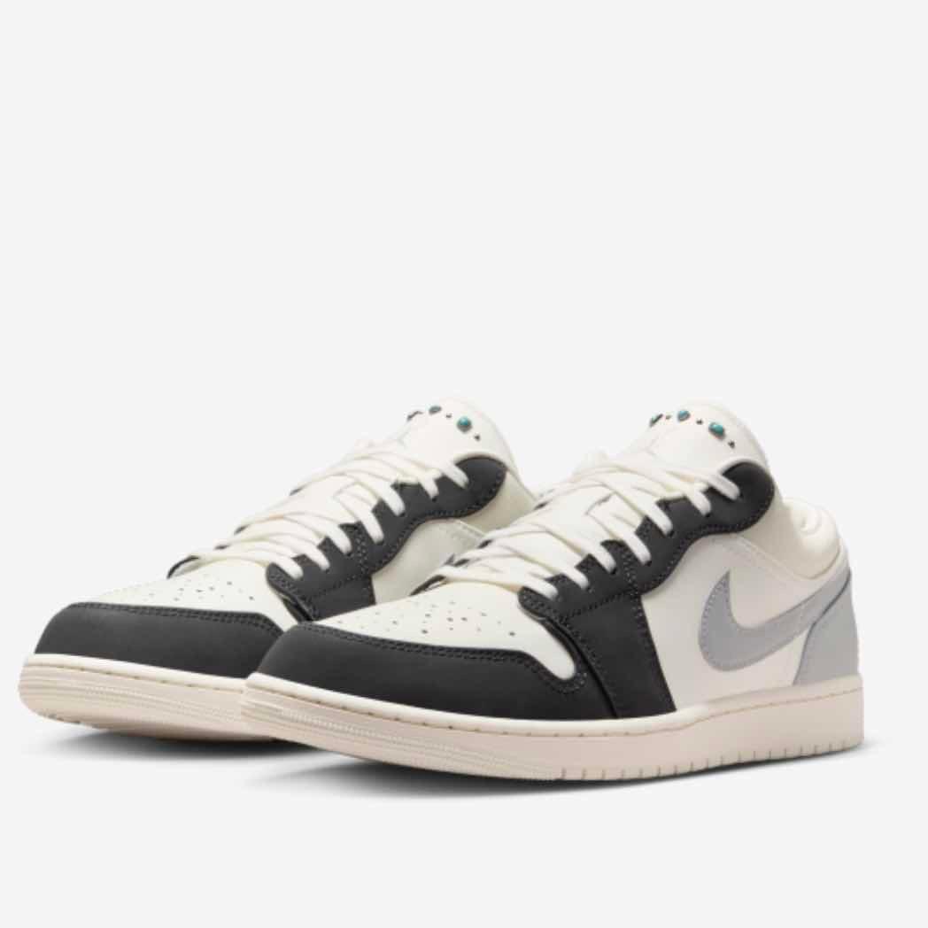 AJ1 Sail Light Smoke Mint
