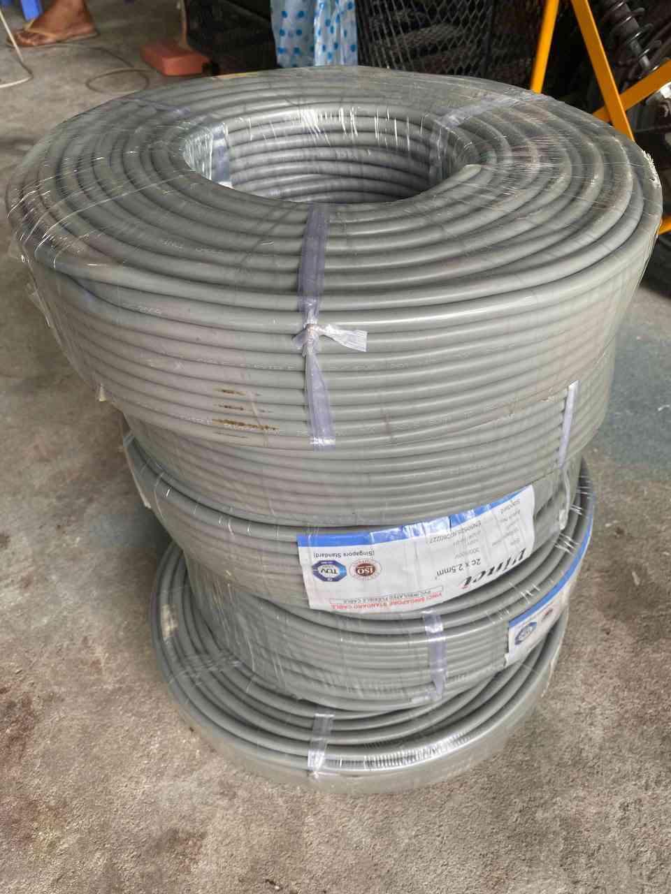 ខ្សែភ្លើងការពារទឹក 2x2.5 Sq.mm Vinci