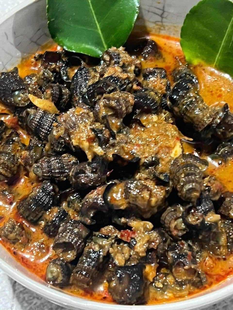 ចាក់ច្រែងធម្មជាតិ កោះកុង  ឆាការី
