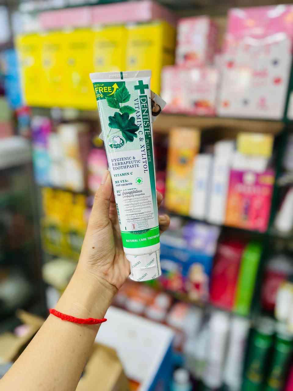 ថ្នាំដុសធ្មេញ Dentiste ធំ 180g