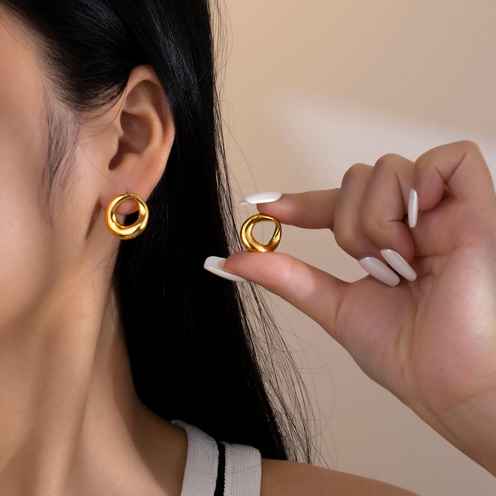 EY006_Huggie Earring (Sold out)