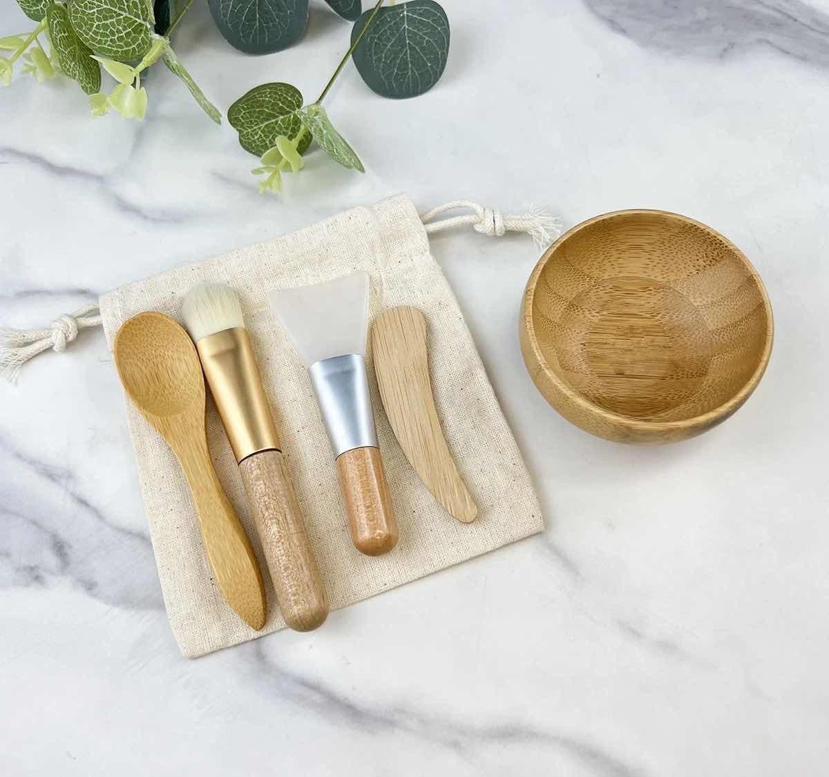 ឧបករណ៍​ដាក់ម៉ាស់​ធម្មជាតិ​