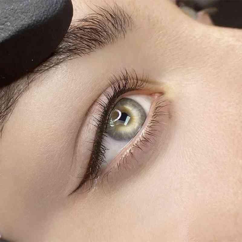 ផ្លុំ Eyeliner (មួយស្អាត)