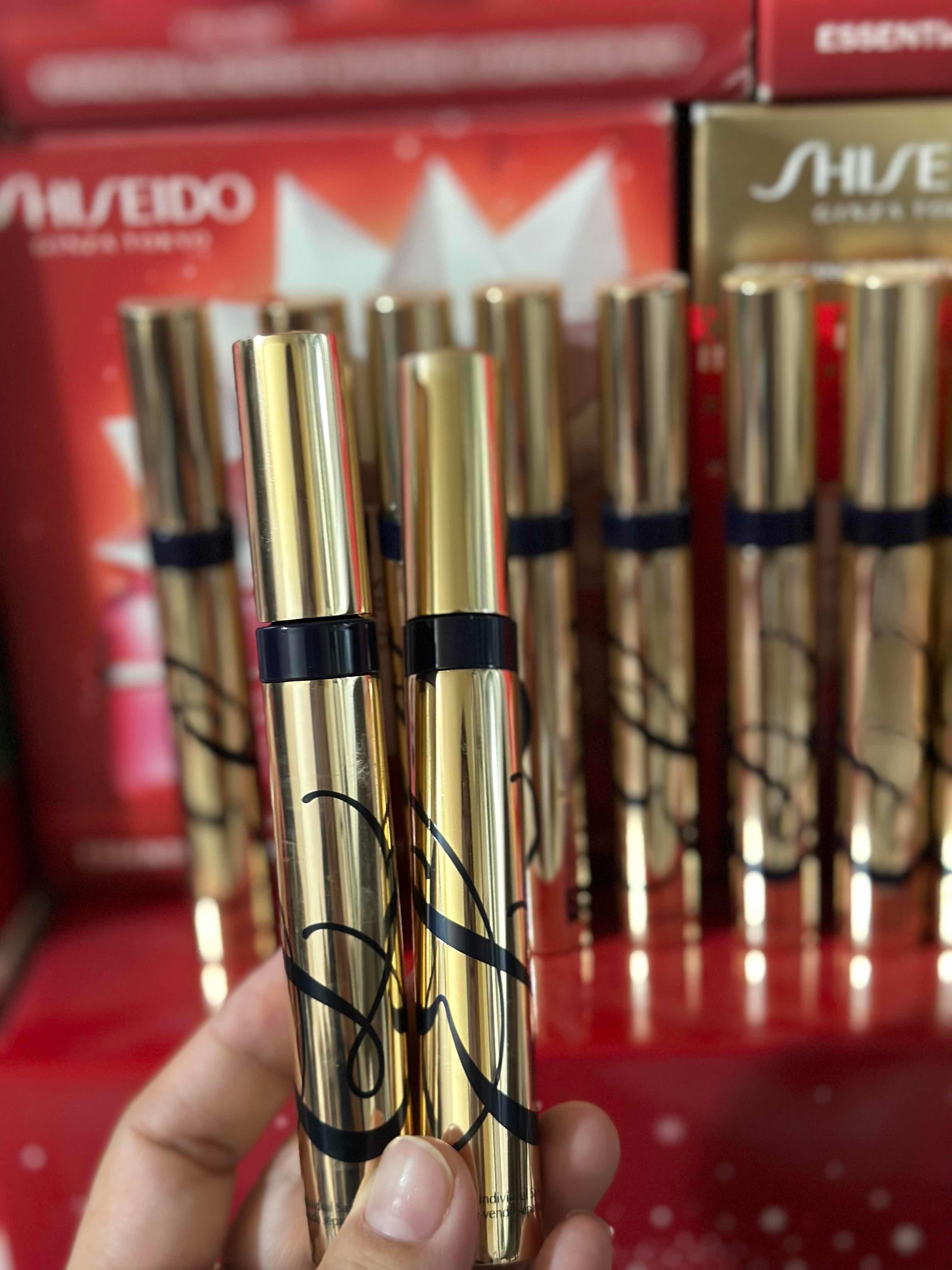 Estee launder Mascara ម៉ាស្ការ៉ា