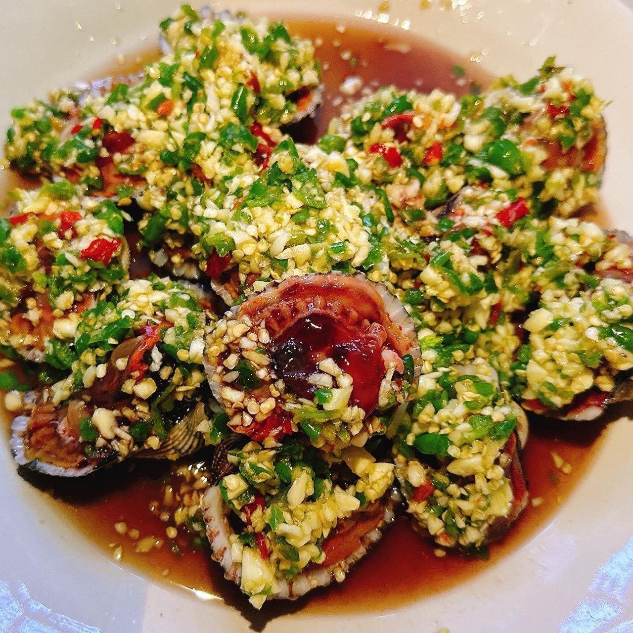 ងាវគុបពី