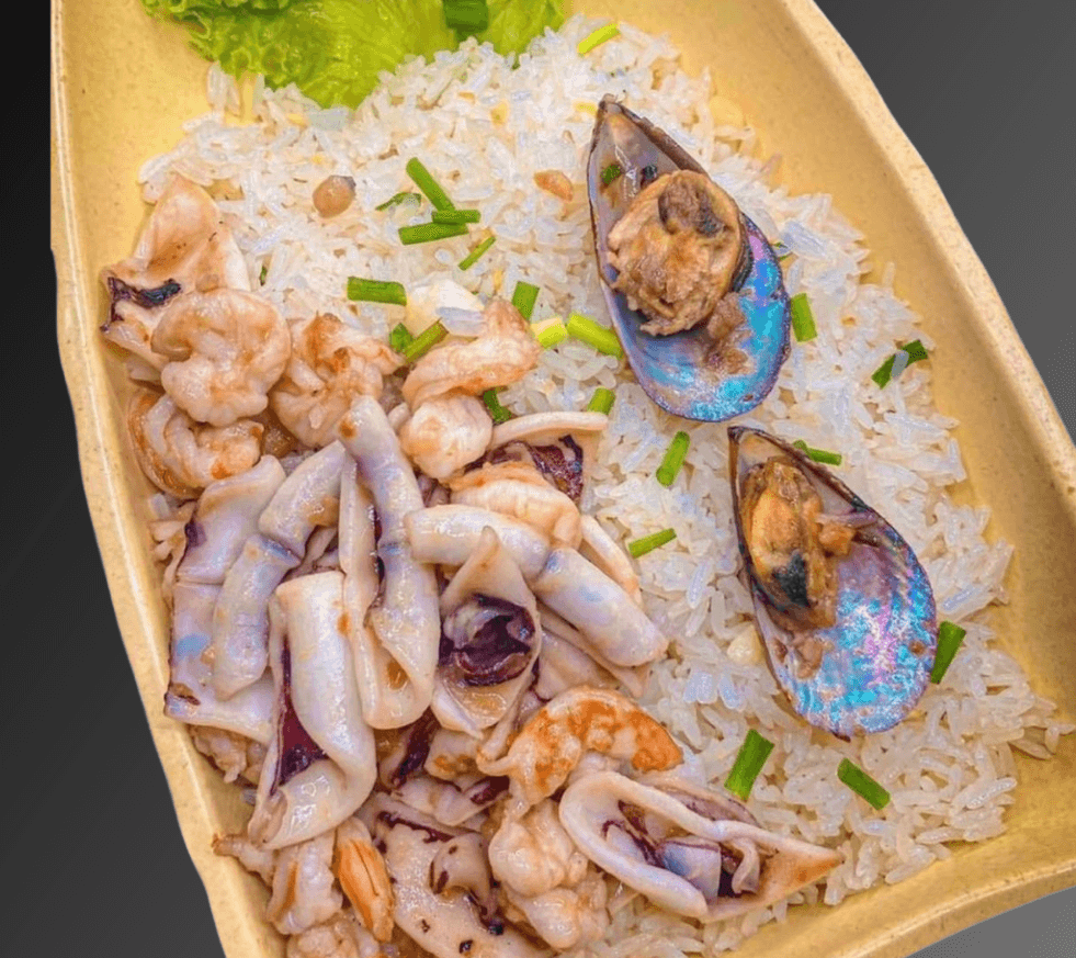 បាយអប់គ្រឿងសមុទ្រ