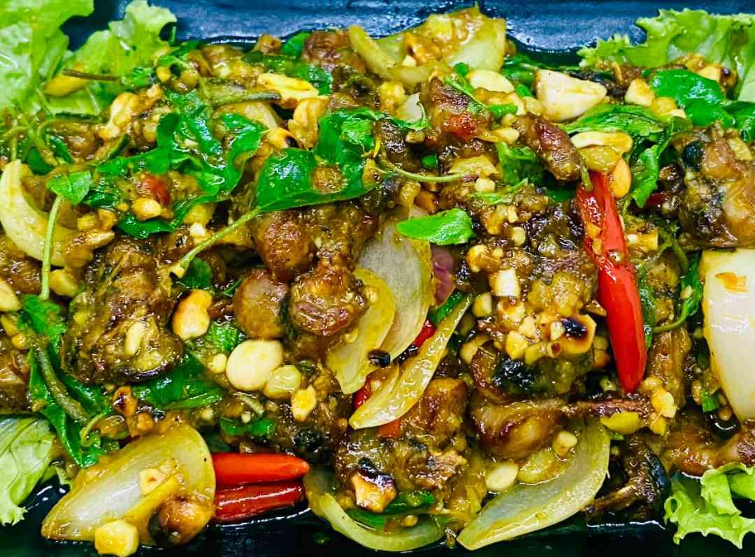អន្ទង់ ឆាក្តៅ