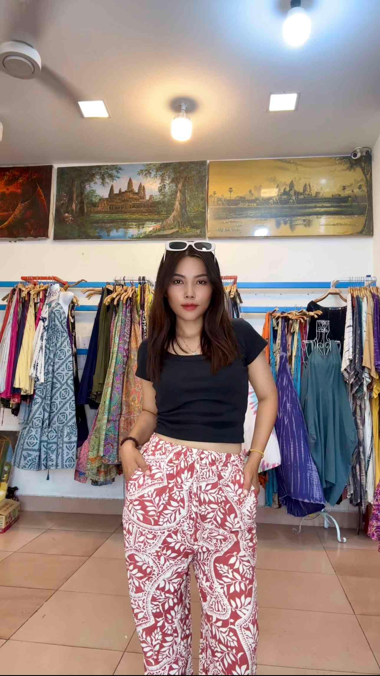ខោជើងកាប៉ុង A