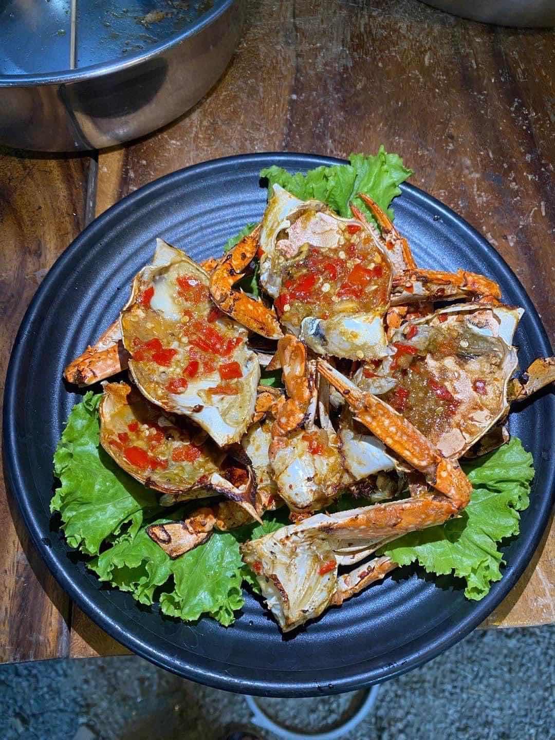 ក្តាមសេះអាំងអំបិលម្ទេស