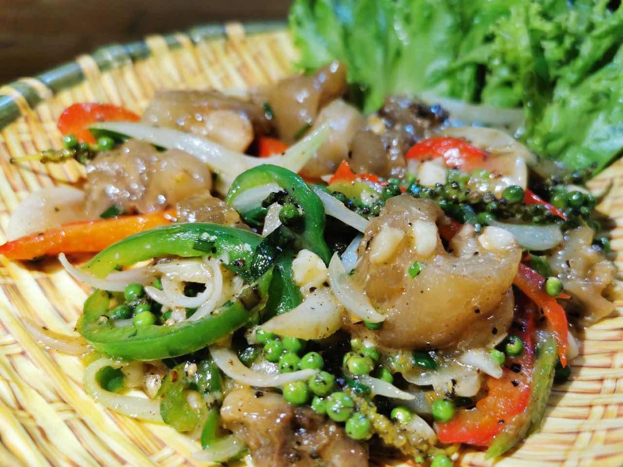 ក្រចកជើងគោឆាម្រេចខ្ចី