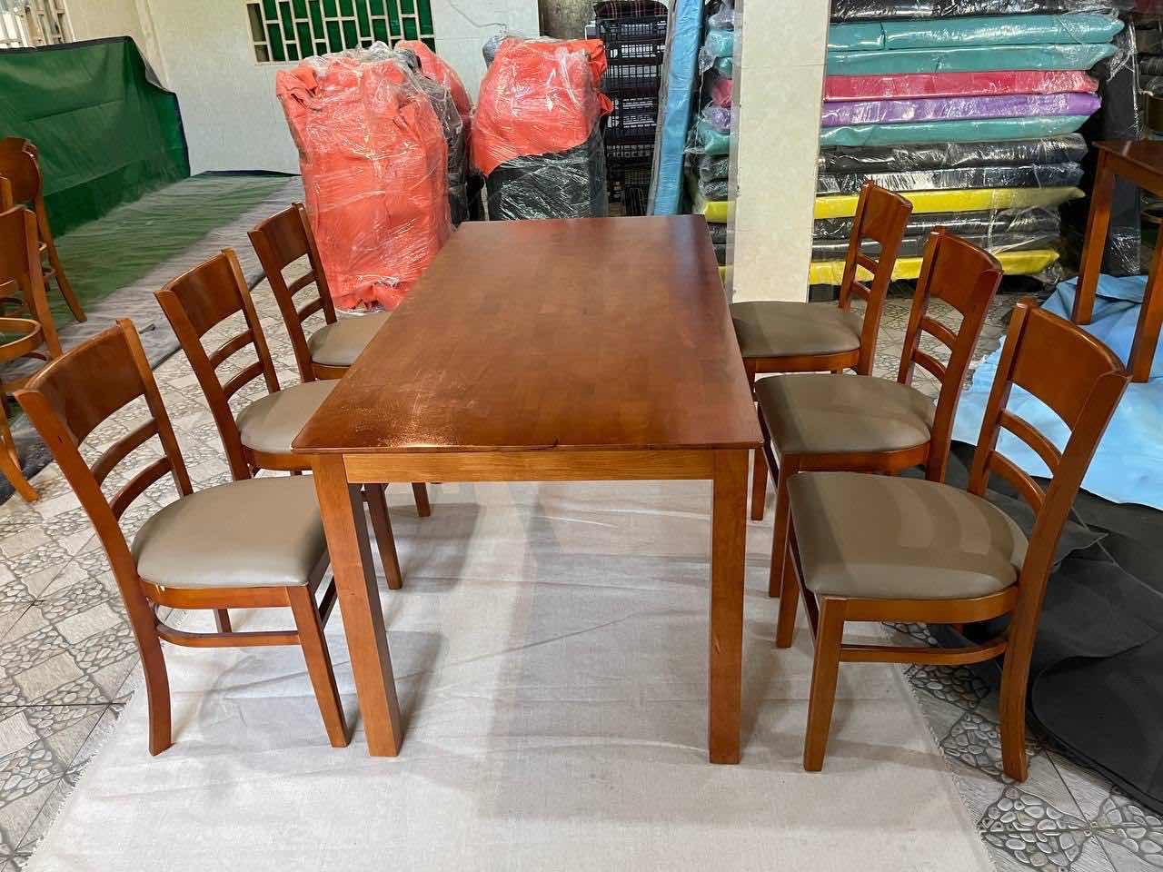 តុឈុតបាយ​ ឈេីកៅស៊ូជេីងជ្រុង