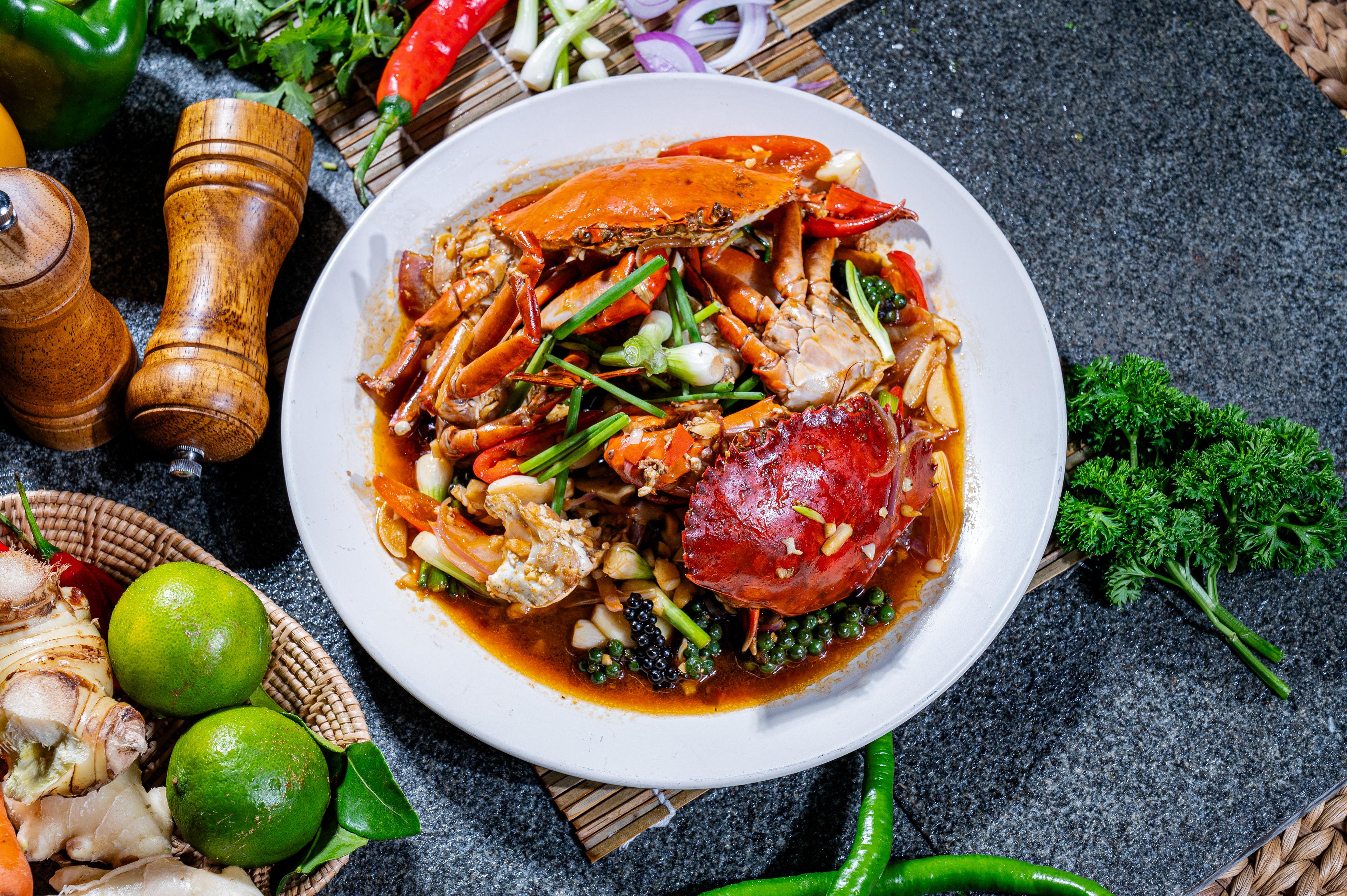 ក្តាមឆាម្រេចខ្ចី Stir fried mud crab green pepper 青椒炒螃蟹