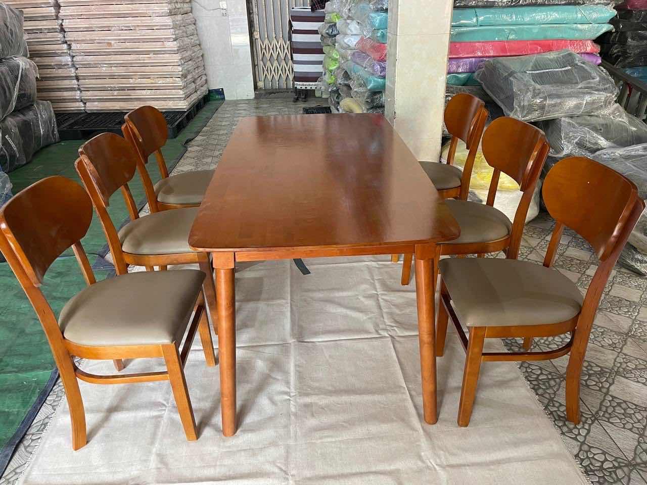 តុឈុតបាយ​ ឈេីកៅស៊ូជេីងជ្រុង