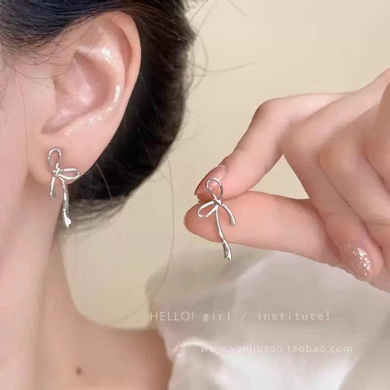Bow Stud Earrings
