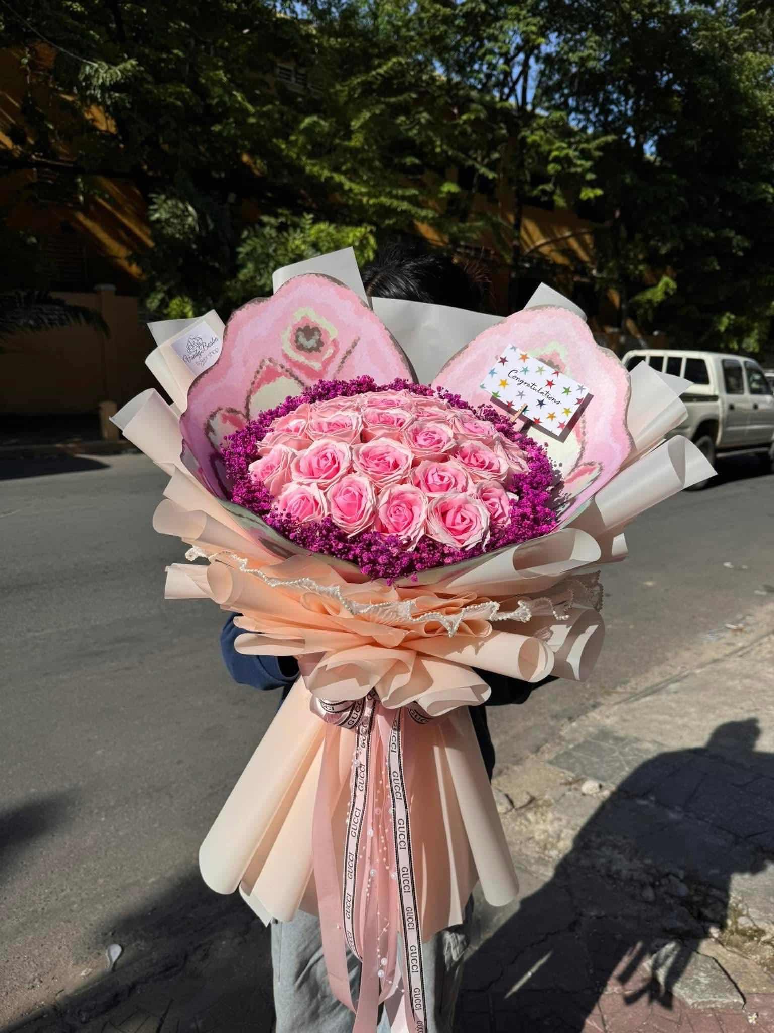 ផ្កាក្រអូបគ្រាប់ធំ
