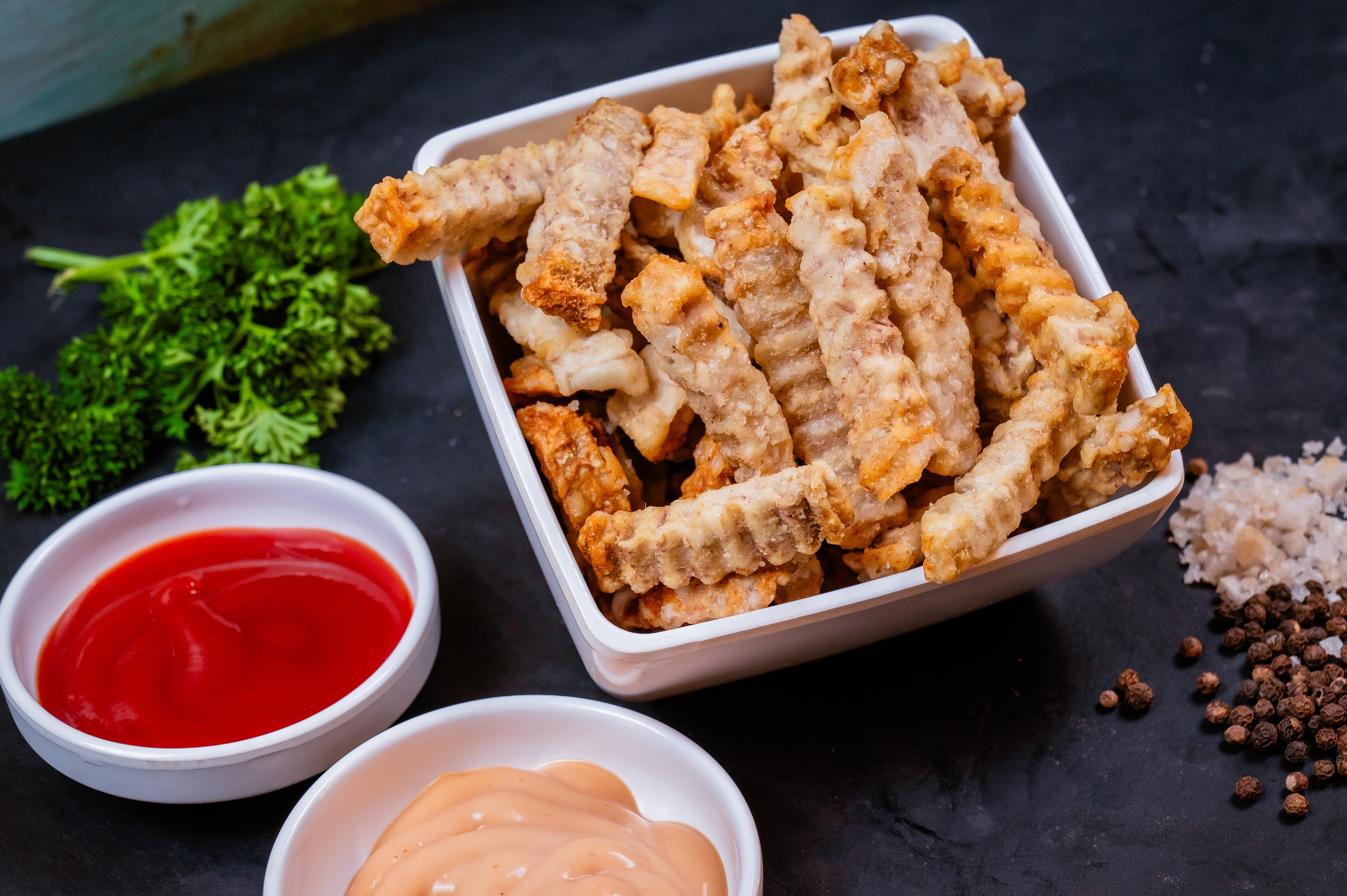 ត្រាវបំពង Fried Taro 炸芋头