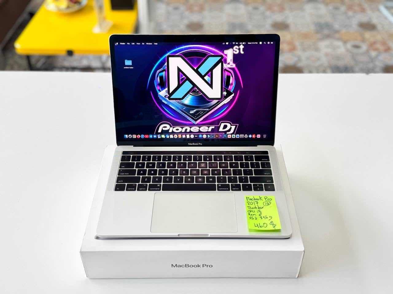 Macbook Pro 2017 (Touchbar)i5/8/256