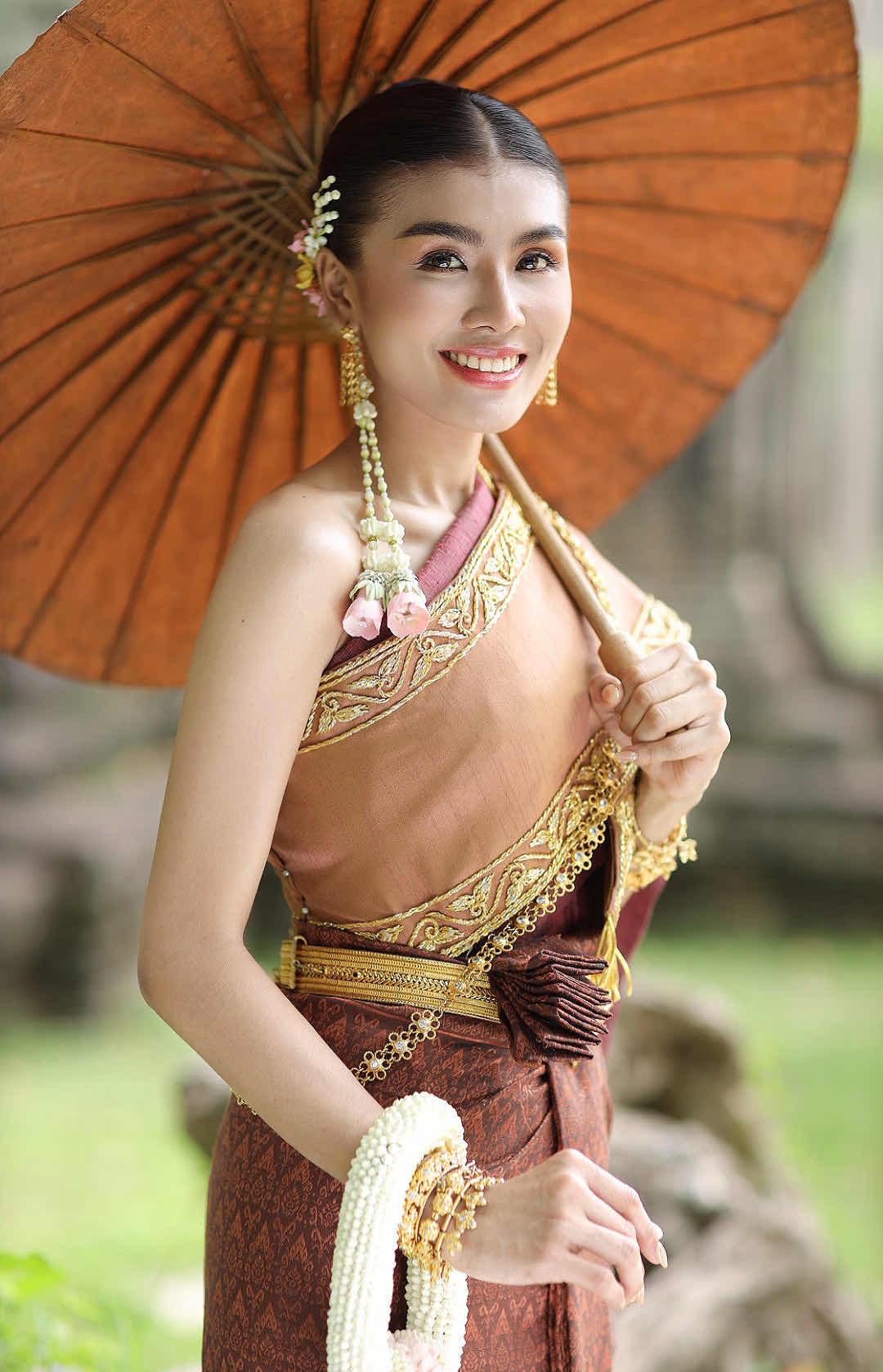 ឈុត លង្វែក ស្បៃពានា តូច