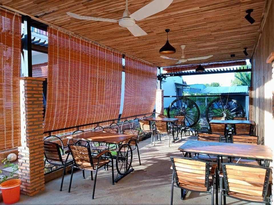 តុឈុតបាយ​ ឈេីអំពិលបារាំង