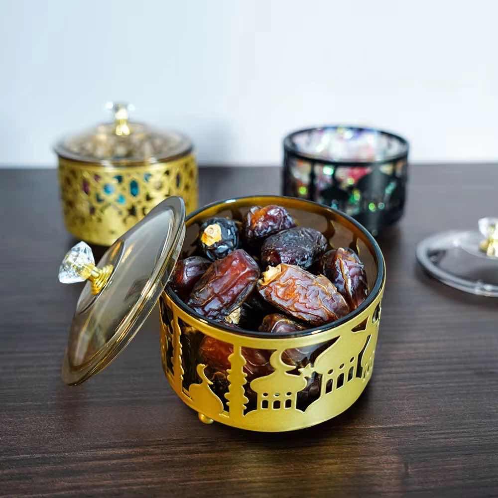 ចាន​ដាក់​ល្មេីរ​