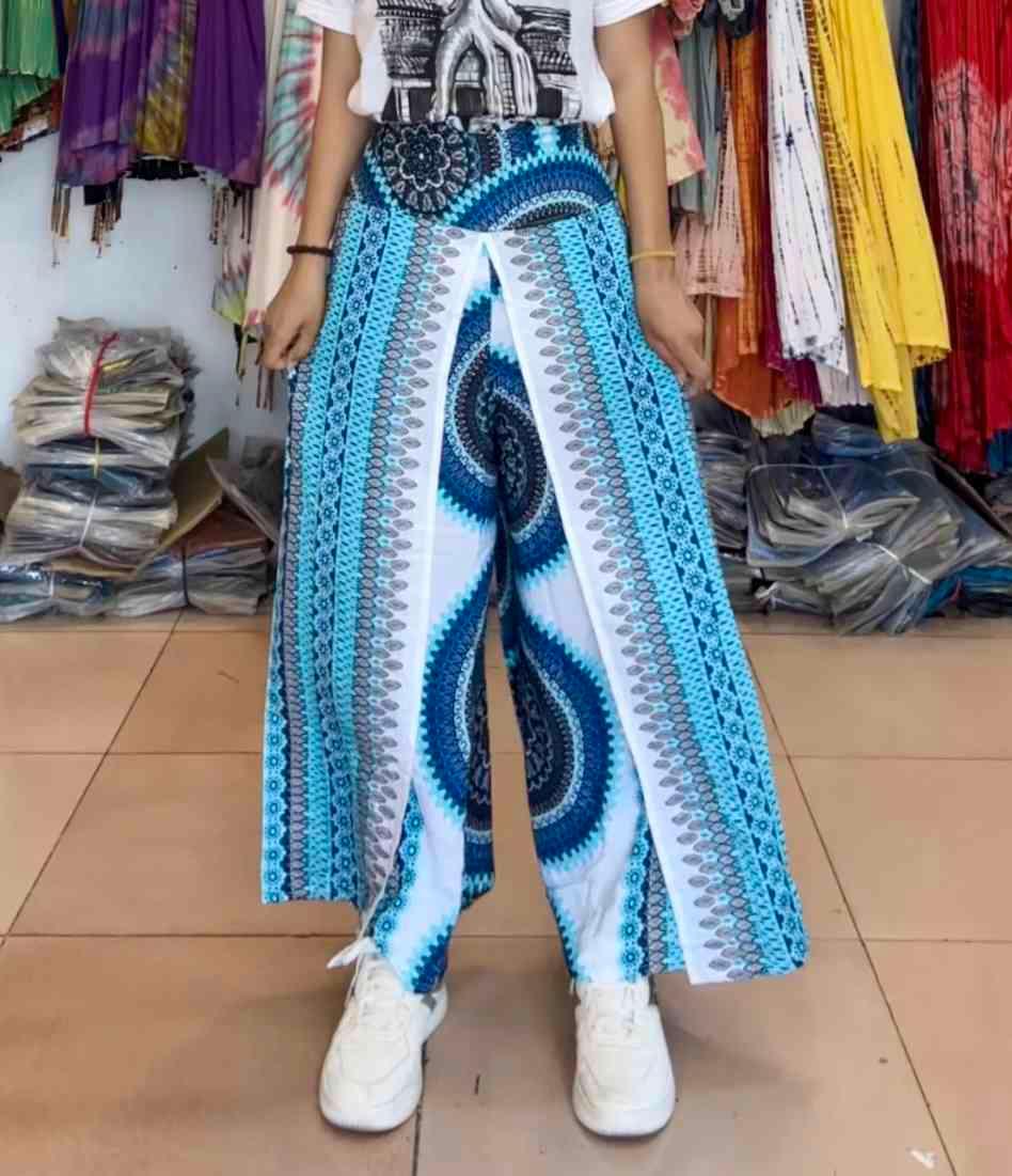 ខោមេអំបៅផ្កា